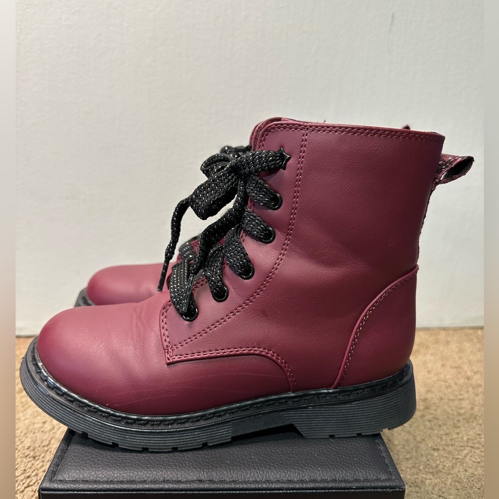 SO girls boots